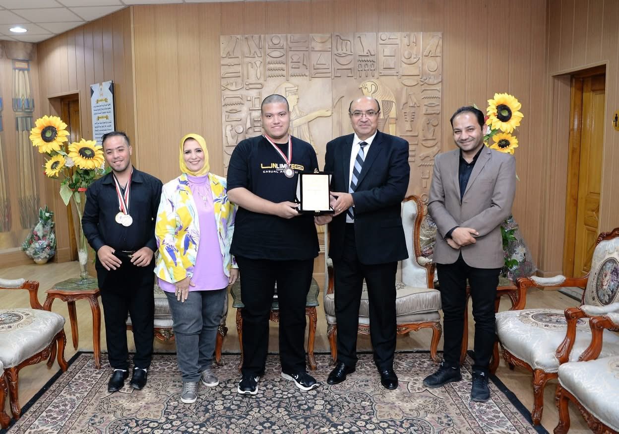 جامعة المنصورة تكرم أبطالها من ذوي الهمم المشاركين في المهرجان الرياضي بجامعة بنها